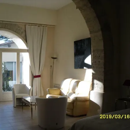 La Chapelle Du Prieure *